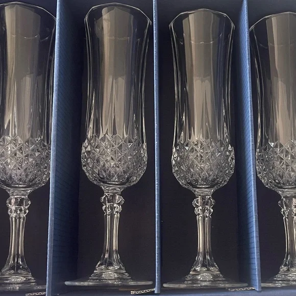 Macy's Crystal Clear Champagne Flutes Set - Picture 5 of 10